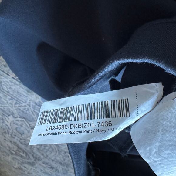 Quince Ultra-Stretch Ponte Bootcut Pants – Navy, Petite M, 29" Inseam (NWOT) - Picture 4 of 6